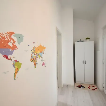 Apartment Bright And Spacious With Grill *** *